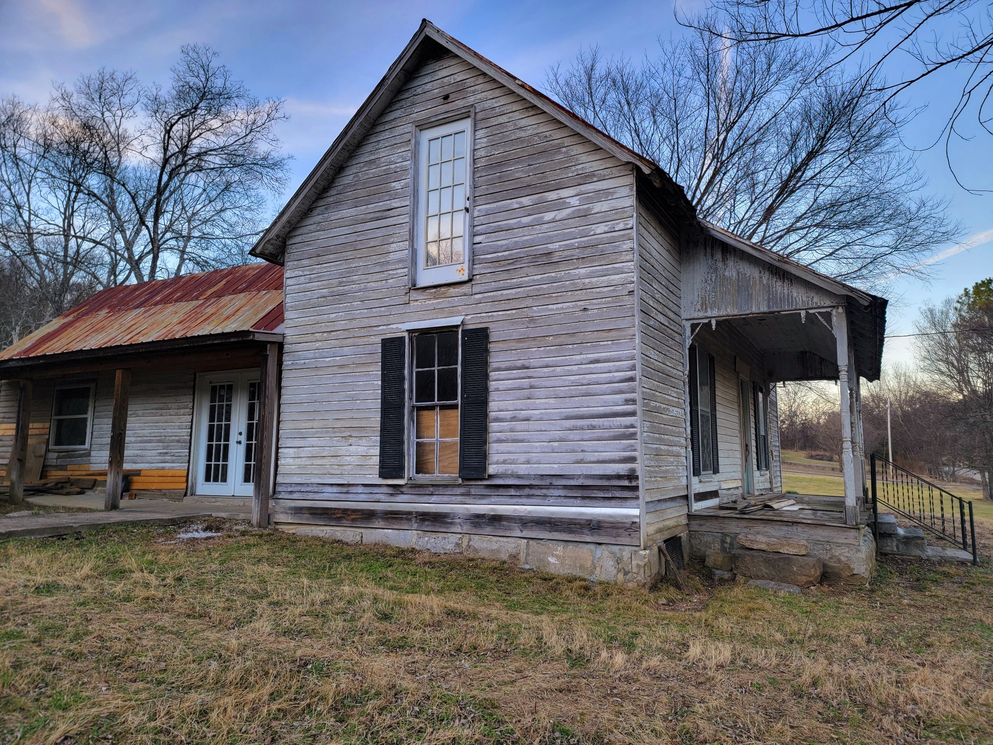 135 Lock 7 Lane Carthage, TN 37030 - Photo 5 of 19 a view of a house with backyard