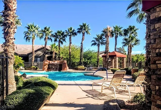 $215,000 | 8250 North Grand Canyon Drive, Unit 2110, Las Vegas, NV 89166