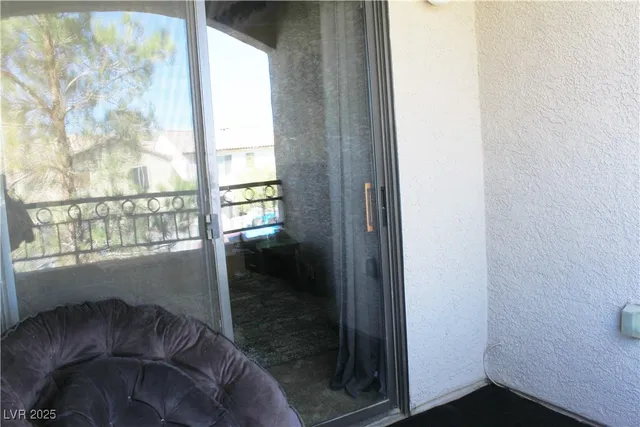 $215,000 | 8250 North Grand Canyon Drive, Unit 2110, Las Vegas, NV 89166