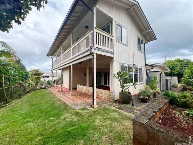 $3,900 | 2407 Komo Mai Drive, Pearl City, HI 96782