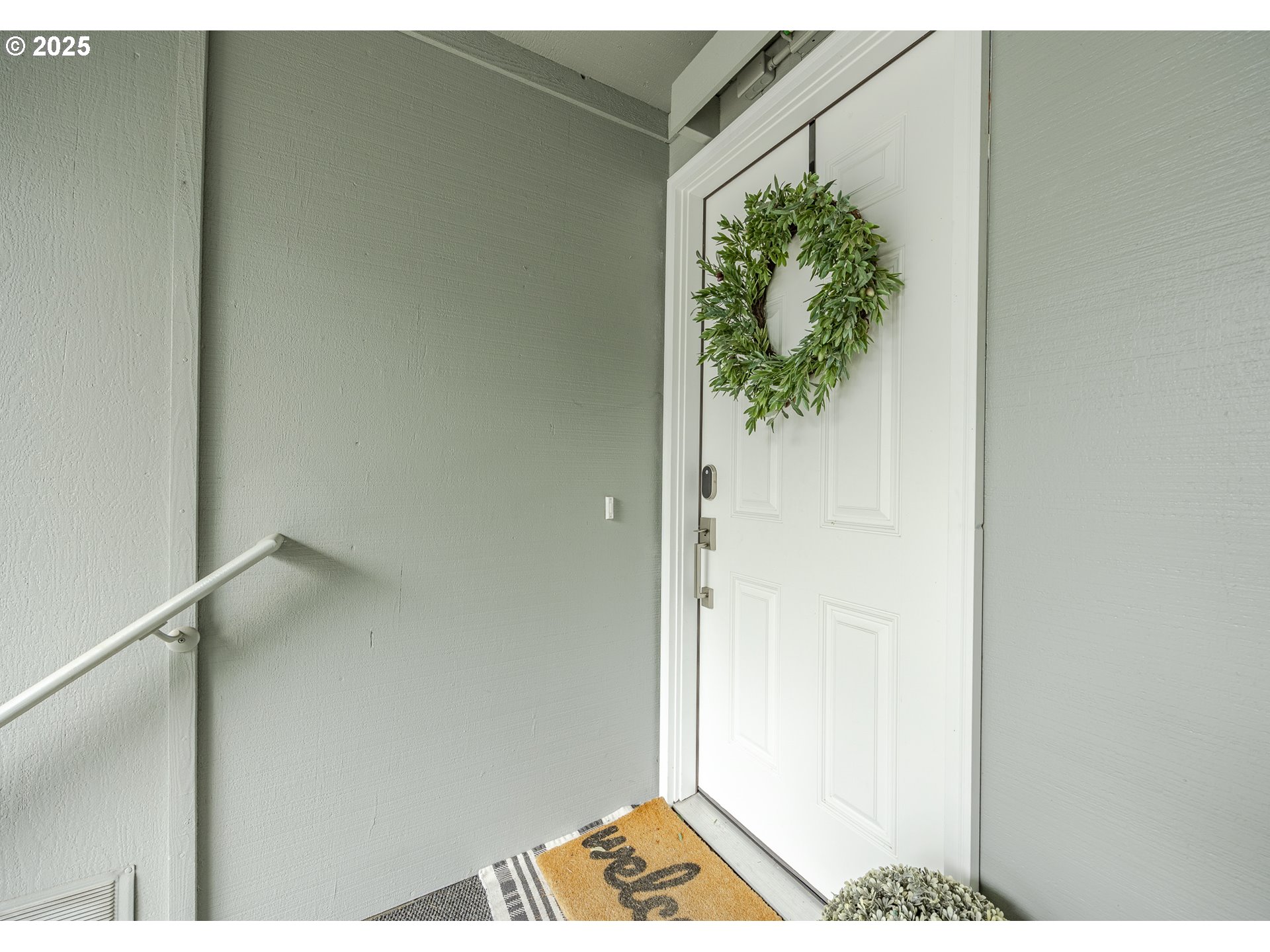 650 Harlow Road, Unit 209 Springfield, OR 97477 - Photo 2 of 36