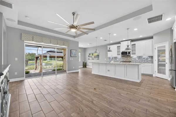 $500,000 | 5130 Admiral Pointe Drive, Apollo Beach, FL 33572