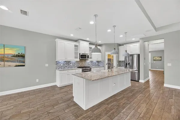 $500,000 | 5130 Admiral Pointe Drive, Apollo Beach, FL 33572