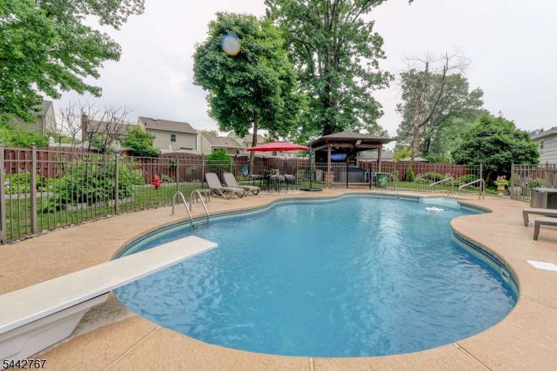 835 Colonial Arms Road Union, NJ 07083 - Photo 1 of 39