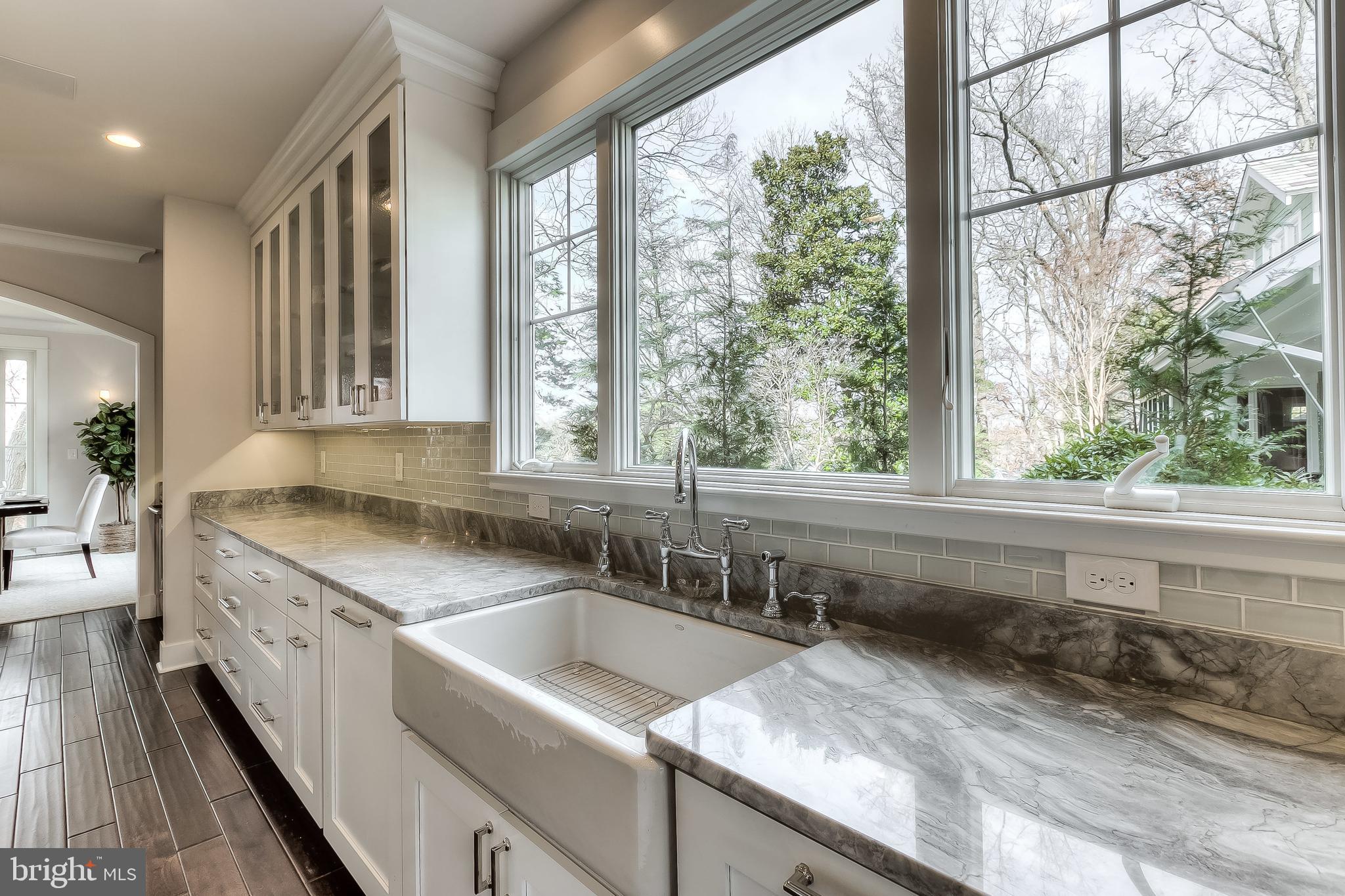 620 Old County Road Severna Park, MD 21146 - Photo 15 of 62 Farm Sink with Large Windows above
