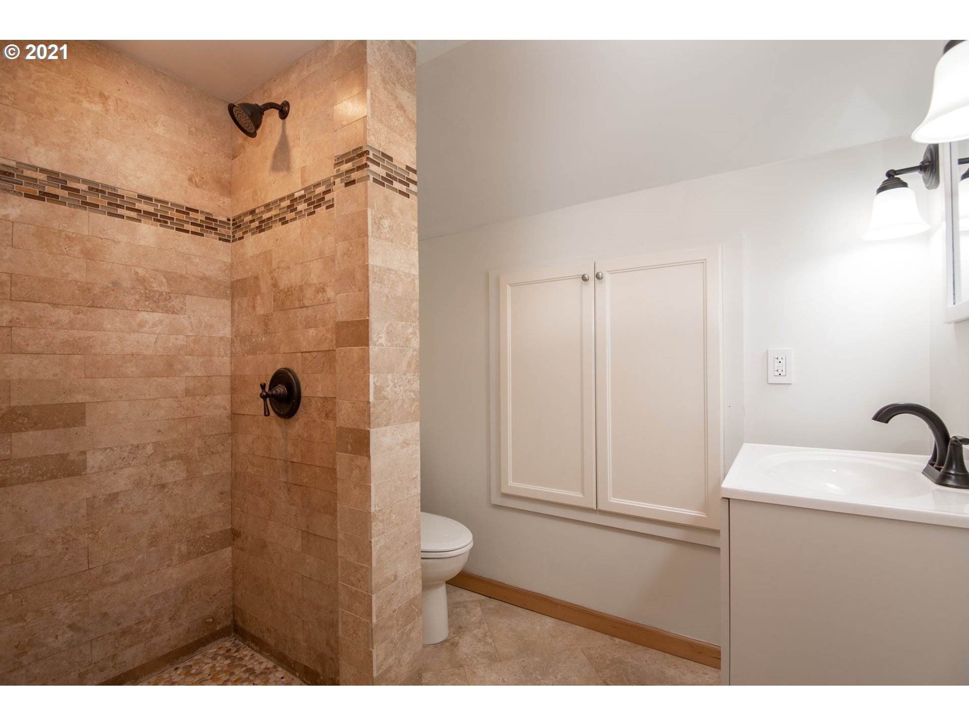 20385 Southwest Boones Ferry Road Tualatin, OR 97062 - Photo 24 of 32 Gallery Image 24