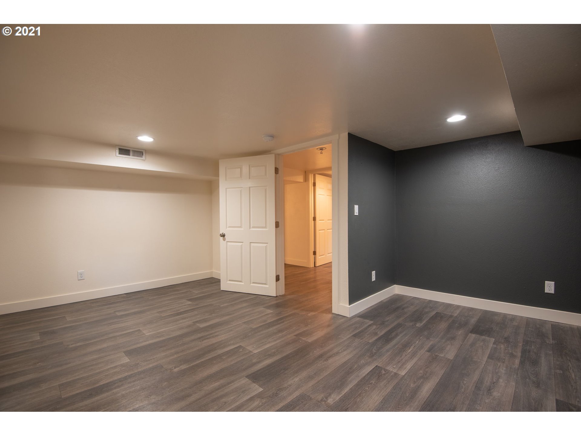 20385 Southwest Boones Ferry Road Tualatin, OR 97062 - Photo 28 of 32 Gallery Image 28