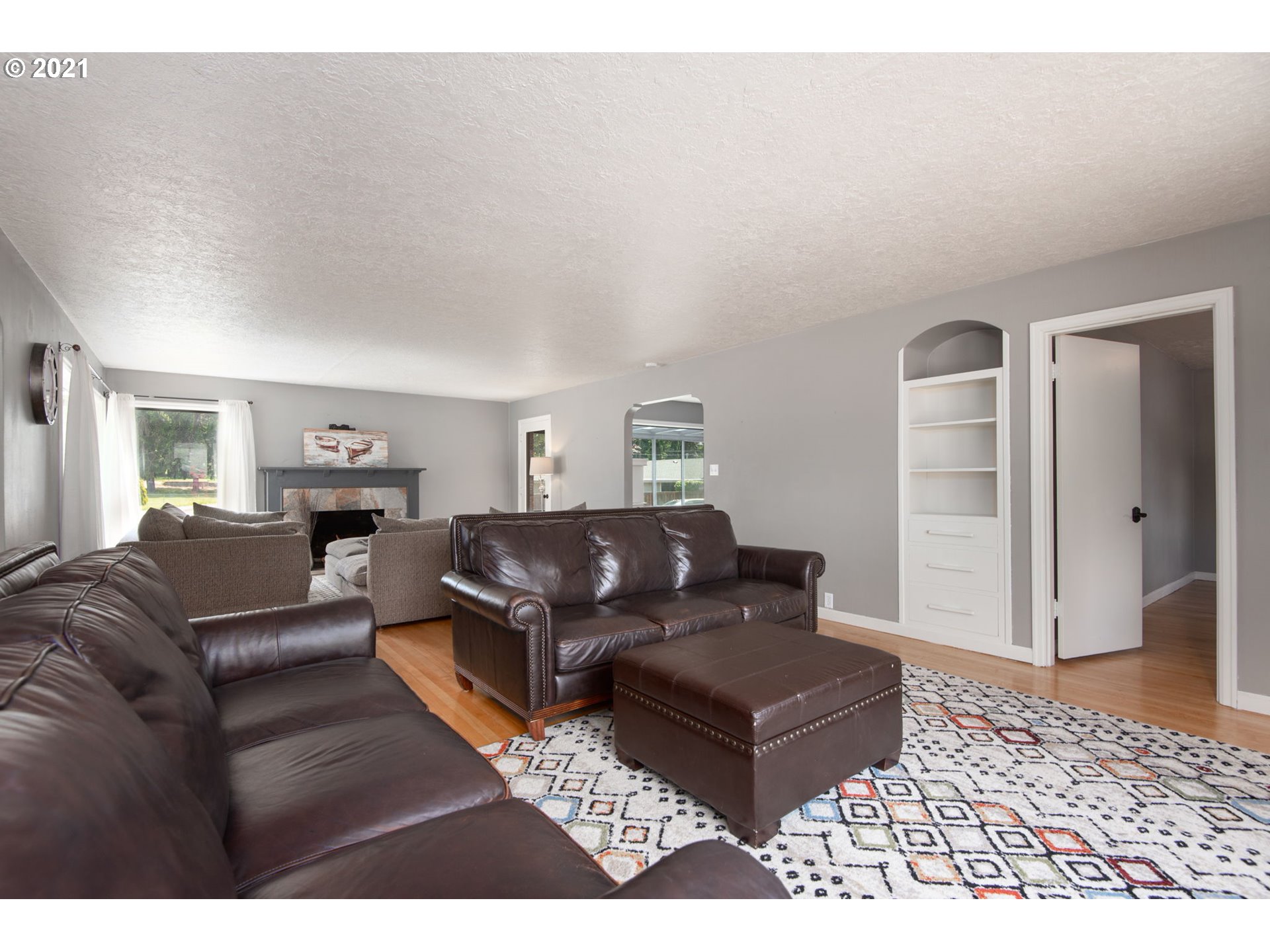 20385 Southwest Boones Ferry Road Tualatin, OR 97062 - Photo 7 of 32 Gallery Image 7