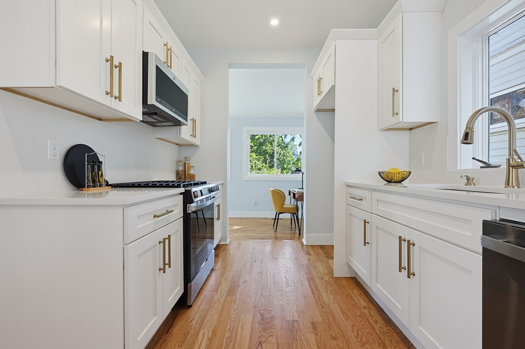 26 Pleasant Street Beverly, MA 01915 - Photo 13 of 26