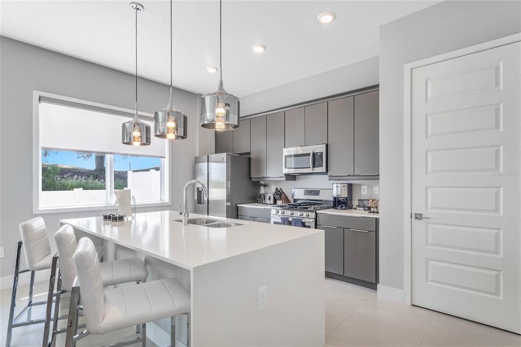 7770 Sandy Ridge Drive, Unit 112 Reunion, FL 34747 - Photo 6 of 37