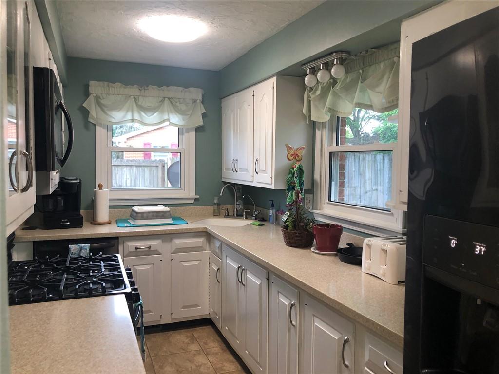 2523 Northeast Raintree Drive New Castle, IN 47362 - Photo 8 of 13 Gallery Image 8