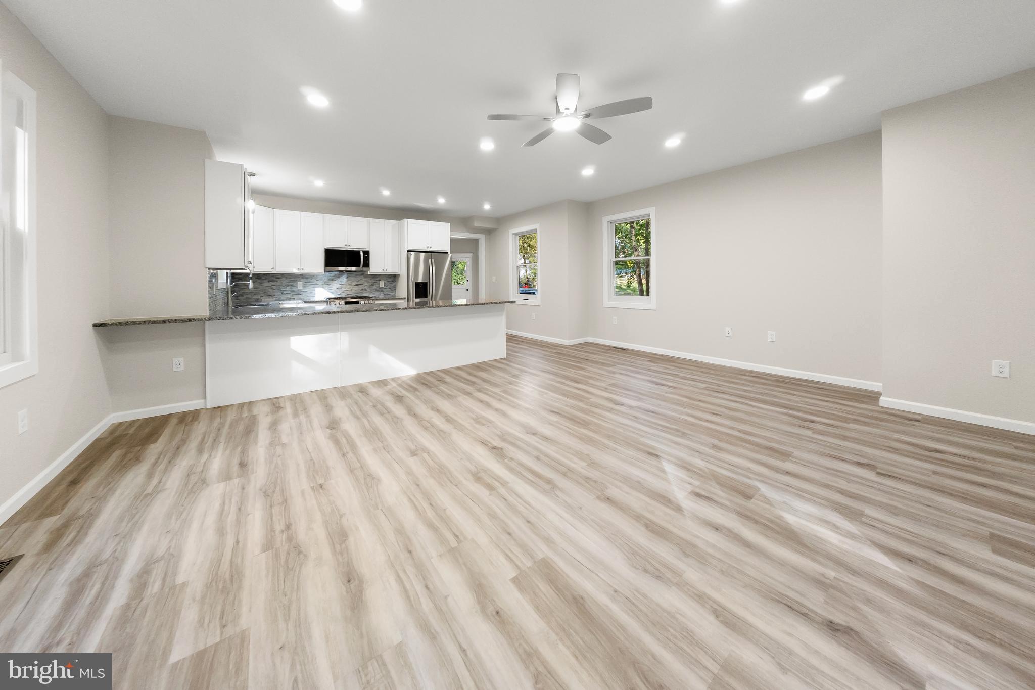 10220 Capitol View Avenue Silver Spring, MD 20910 - Photo 23 of 63