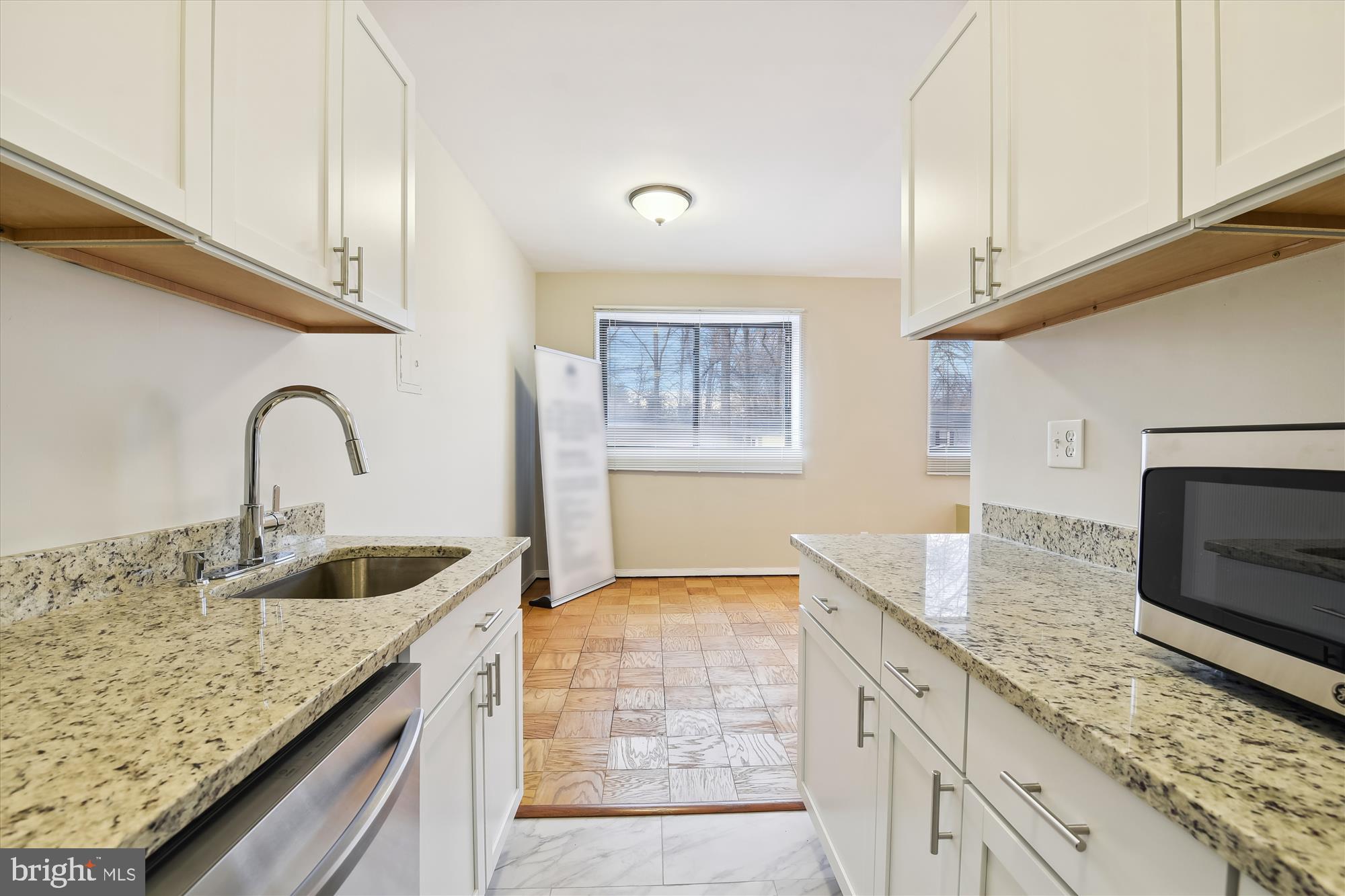 8601 Manchester Road, Unit 102 Silver Spring, MD 20901 - Photo 6 of 26 New Granite Countertops