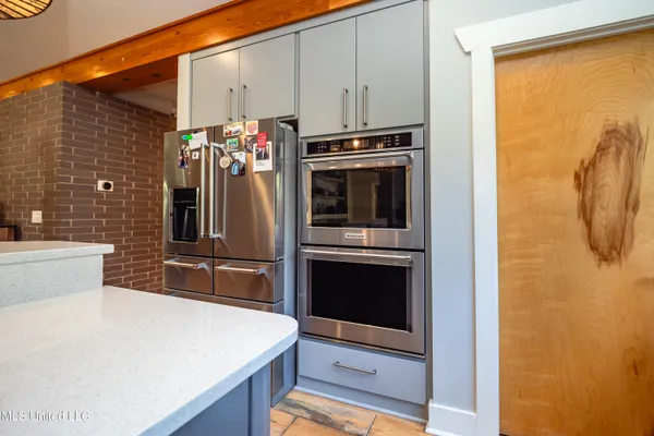 $595,000 | 2216 Southwood Road, Jackson, MS 39211