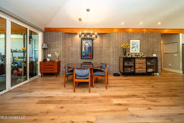 $595,000 | 2216 Southwood Road, Jackson, MS 39211