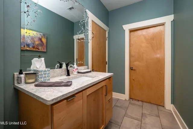 $595,000 | 2216 Southwood Road, Jackson, MS 39211