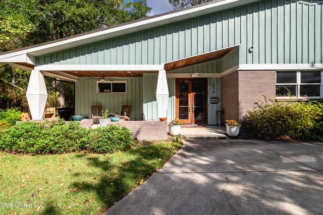 $595,000 | 2216 Southwood Road, Jackson, MS 39211