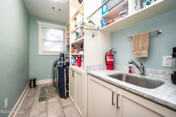 $595,000 | 2216 Southwood Road, Jackson, MS 39211