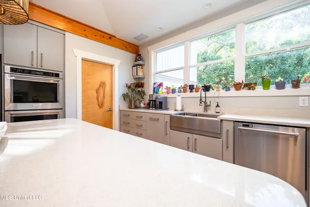 $595,000 | 2216 Southwood Road, Jackson, MS 39211