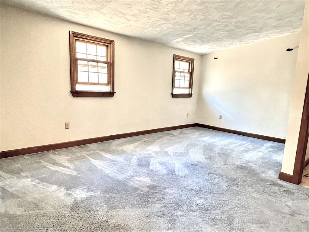15 Shepard Road Sturbridge, MA 01566 - Photo 28 of 38 an empty room with windows