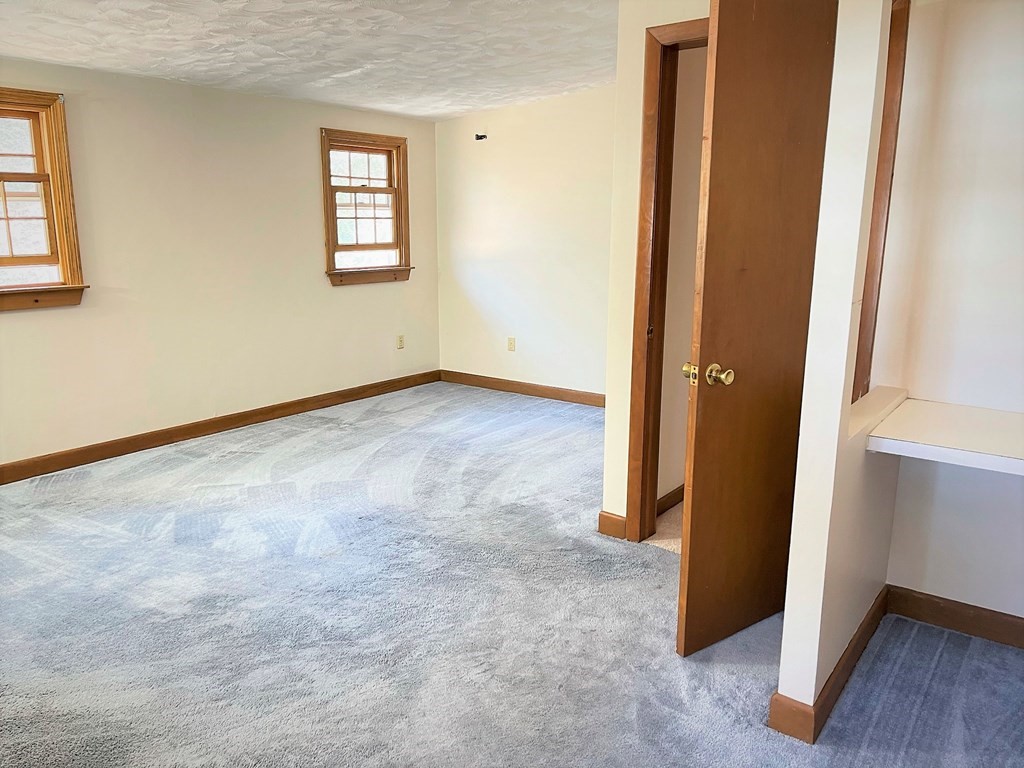 15 Shepard Road Sturbridge, MA 01566 - Photo 30 of 38 an empty room with windows