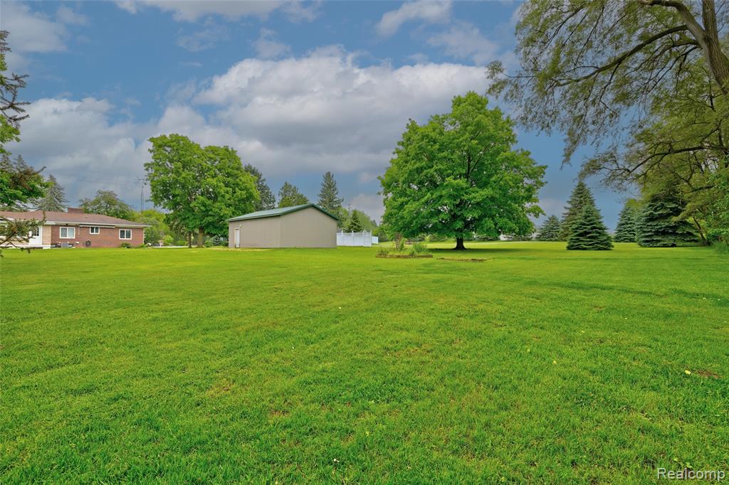 4127 North State Road Davison, MI 48423 - Photo 43 of 46