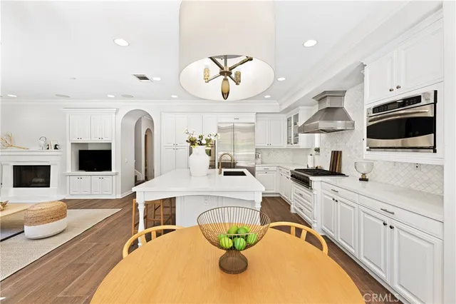 $4,288,000 | 54 Valley Terrace, Irvine, CA 92603