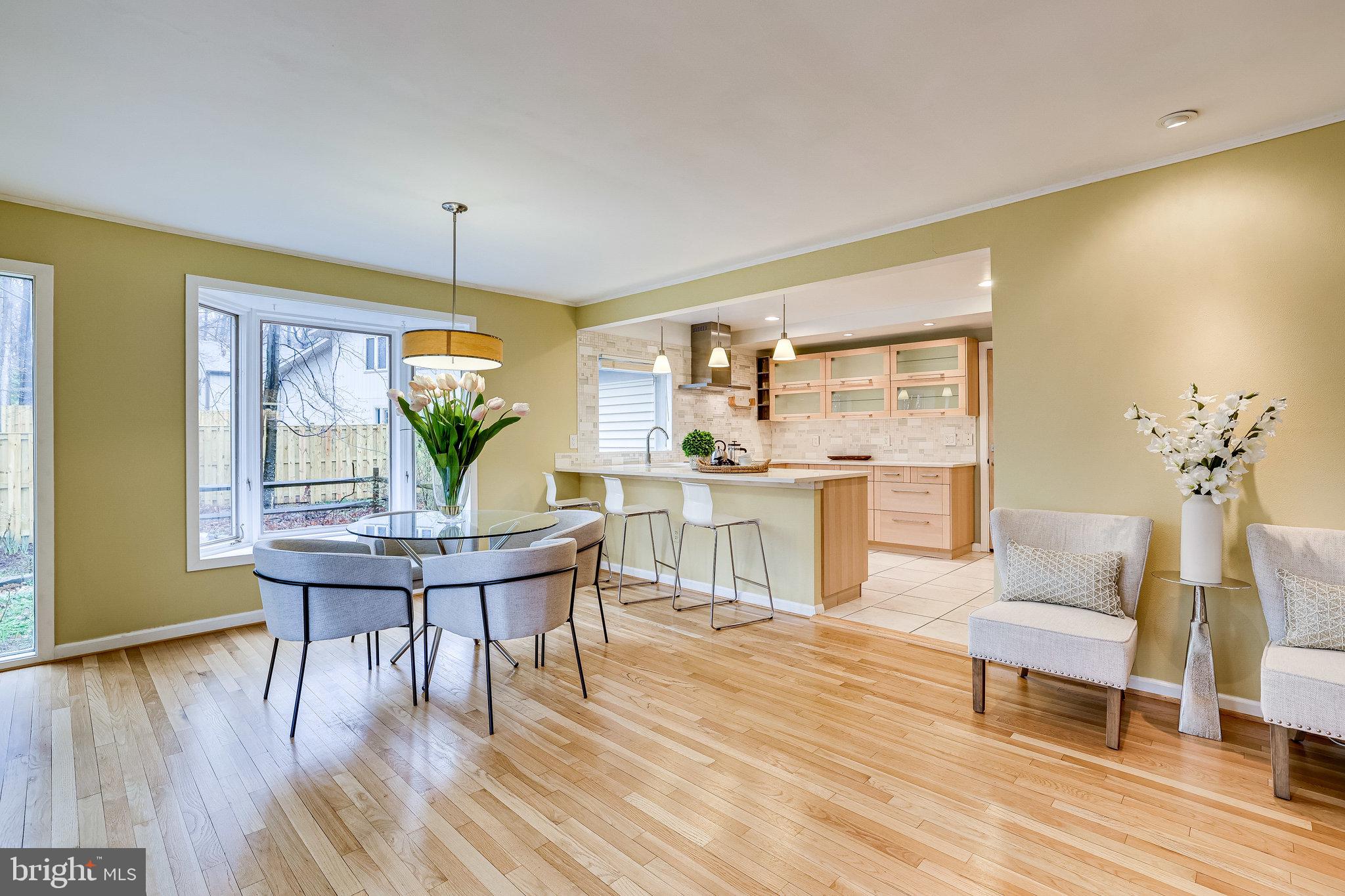 2517 Freetown Drive Reston, VA 20191 - Photo 16 of 71 Dining/Kitchen