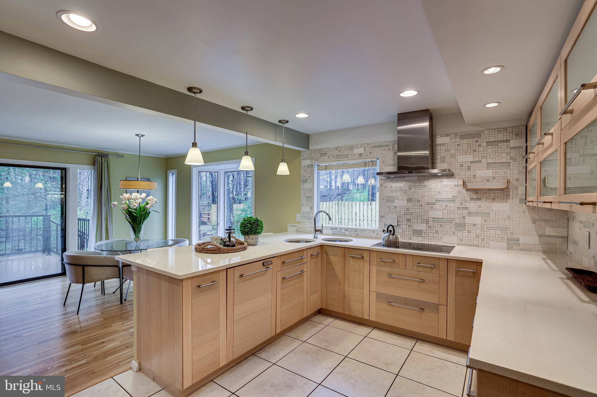 2517 Freetown Drive Reston, VA 20191 - Photo 21 of 71 Great layout for entertaining!