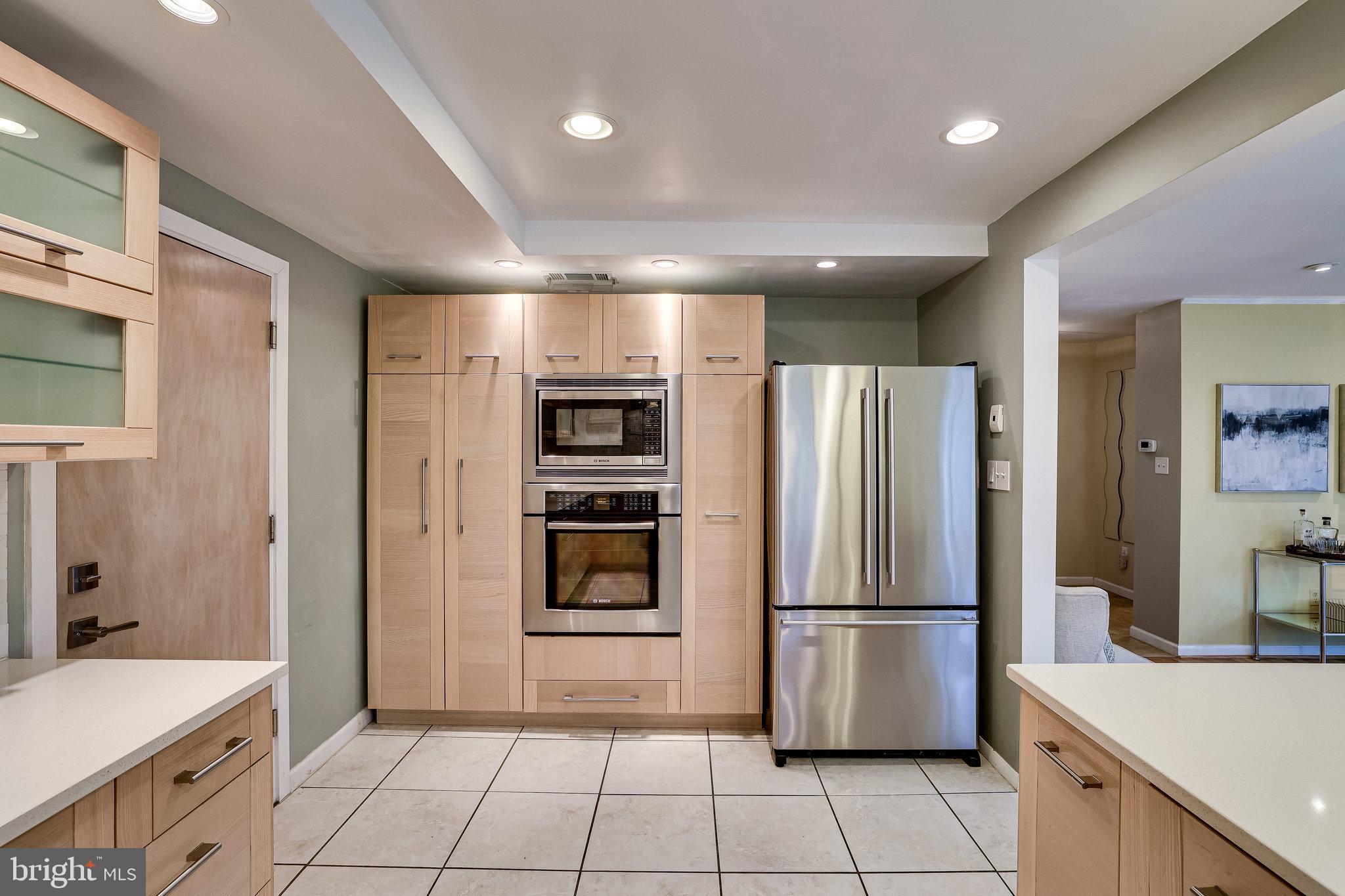 2517 Freetown Drive Reston, VA 20191 - Photo 22 of 71 More cabinet space!