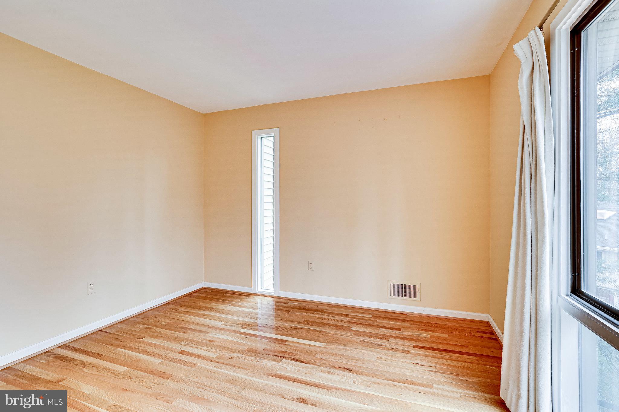 2517 Freetown Drive Reston, VA 20191 - Photo 29 of 71 Bedroom 2