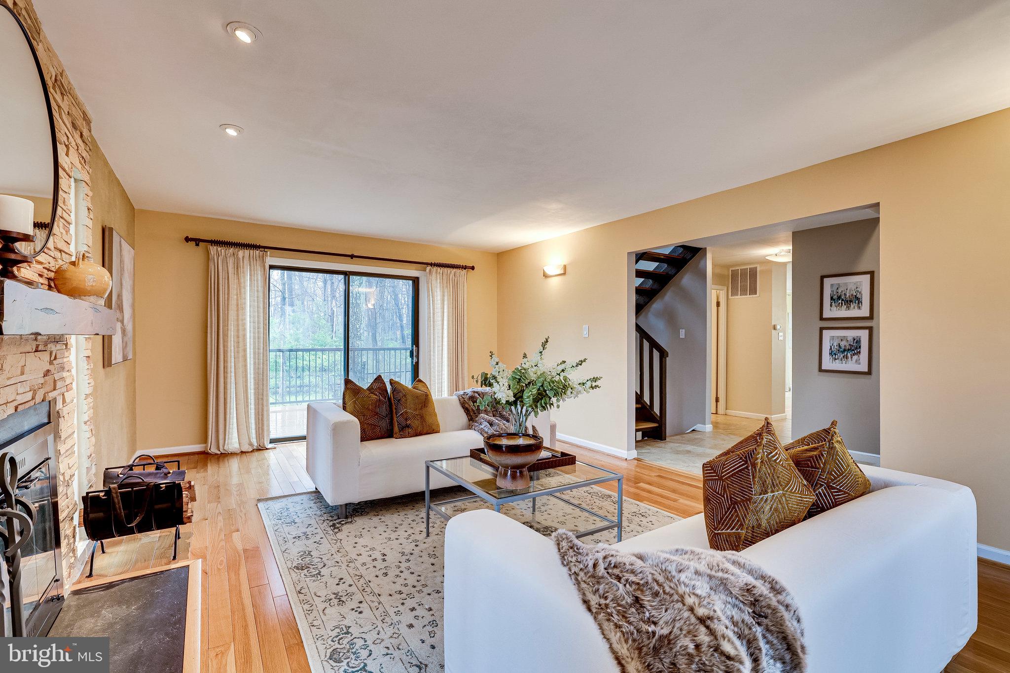 2517 Freetown Drive Reston, VA 20191 - Photo 10 of 71 Living Room with large deck through sliding doors