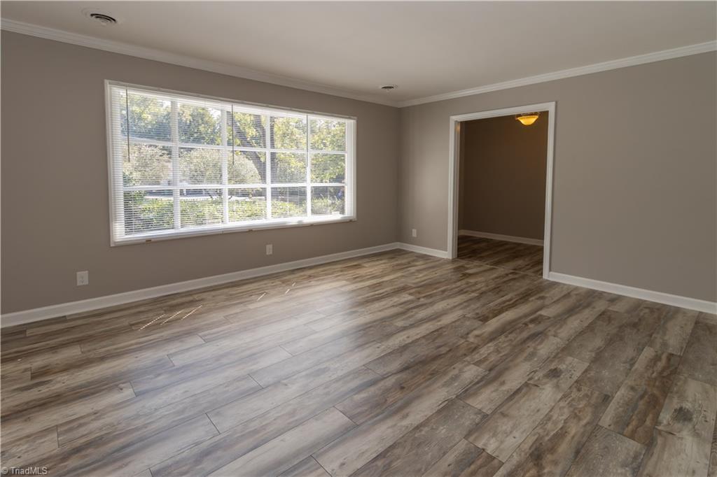 995 Nottingham Road High Point, NC 27262 - Photo 2 of 28 Gallery Image 2