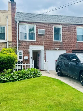 $750,000 | 115-14 135th Avenue | South Ozone Park