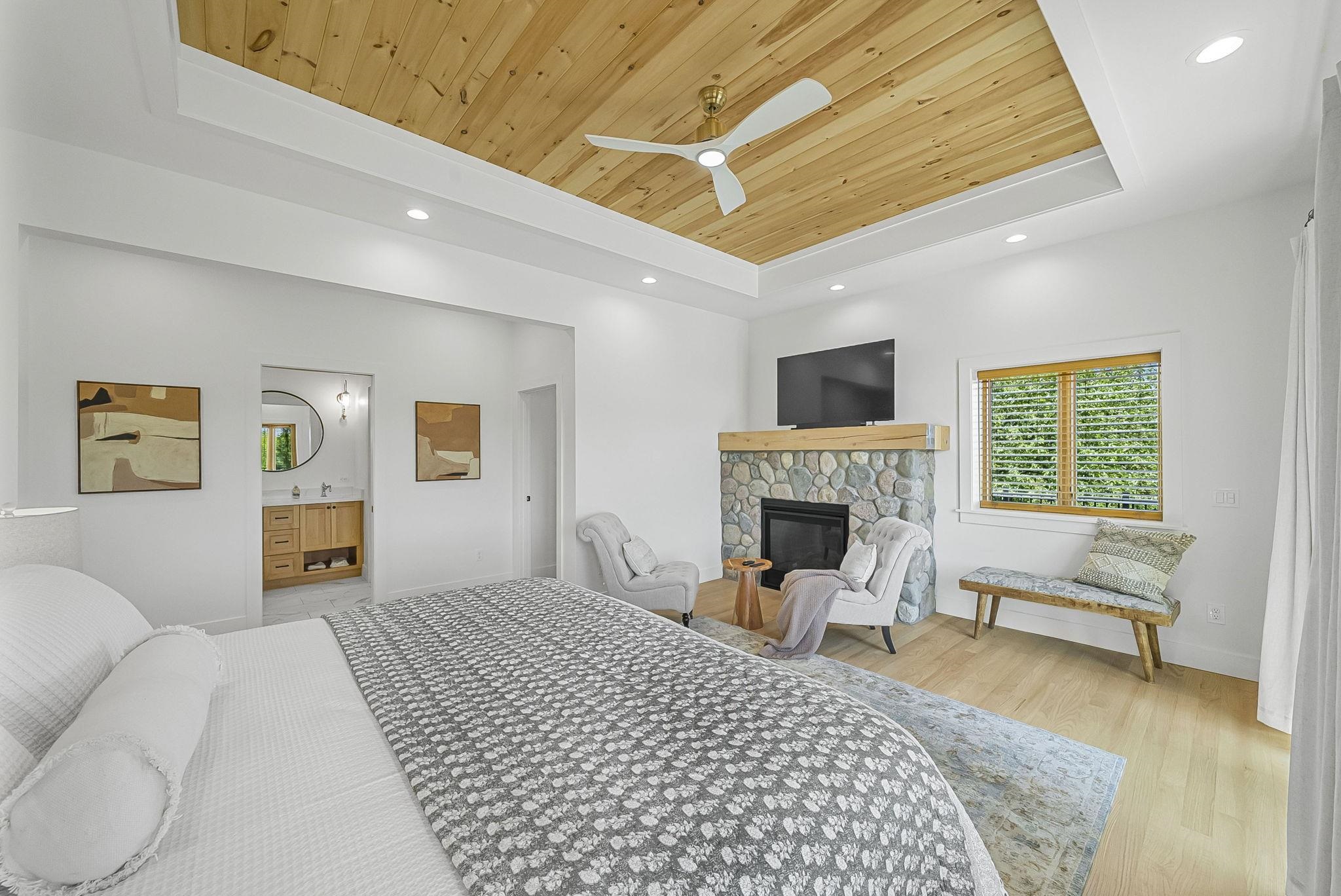 6801 Secor Road Traverse City, MI 49685 - Photo 34 of 99