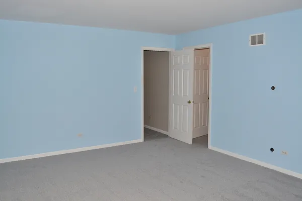 $449,999 | 122 Schiller Place, Itasca, IL 60143