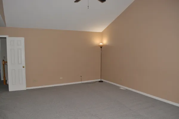 $449,999 | 122 Schiller Place, Itasca, IL 60143