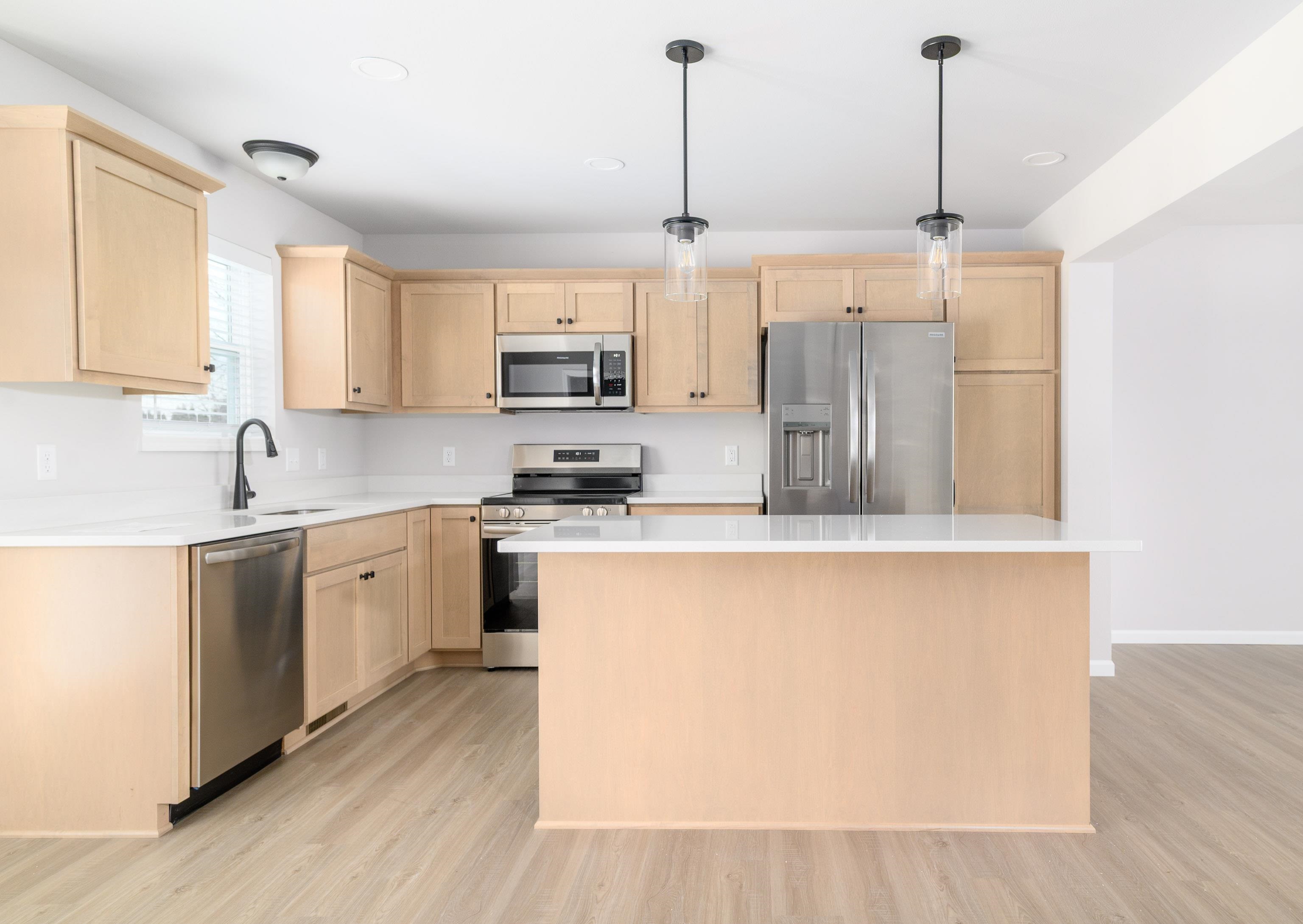 1833 Waverly Way Sun Prairie, WI 53590 - Photo 5 of 17