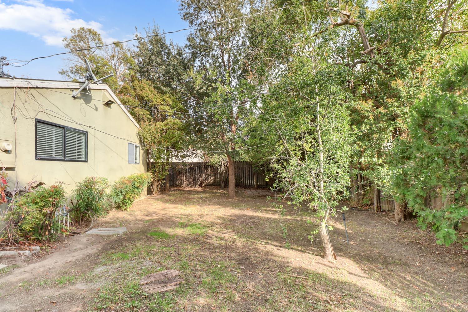1224 Spruce Lane Davis, CA 95616 - Photo 37 of 49 a view of a outdoor space