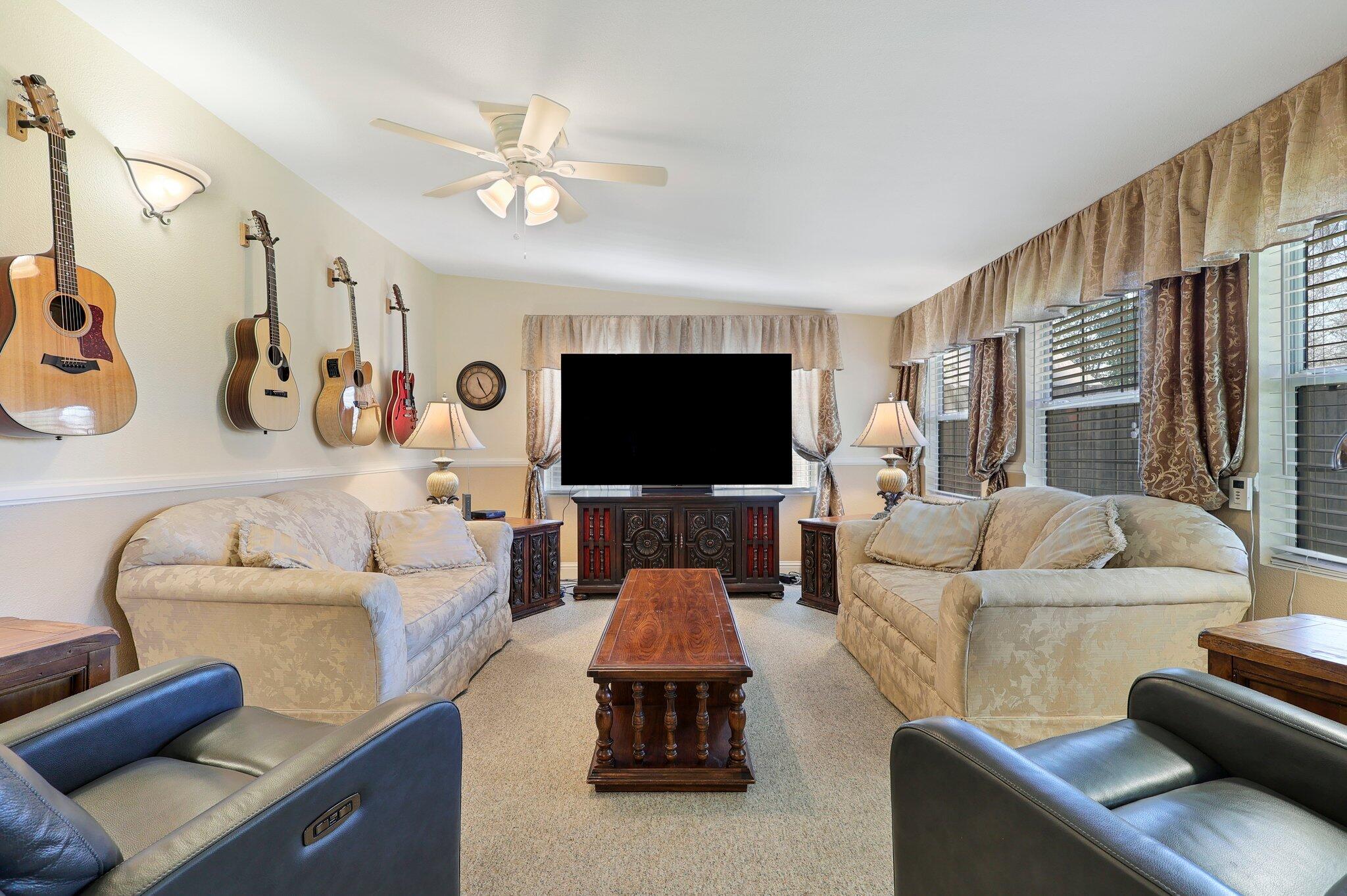 3336 Bardick Road Anderson, CA 96007 - Photo 8 of 24 21-web-or-mls-LZ0A0176