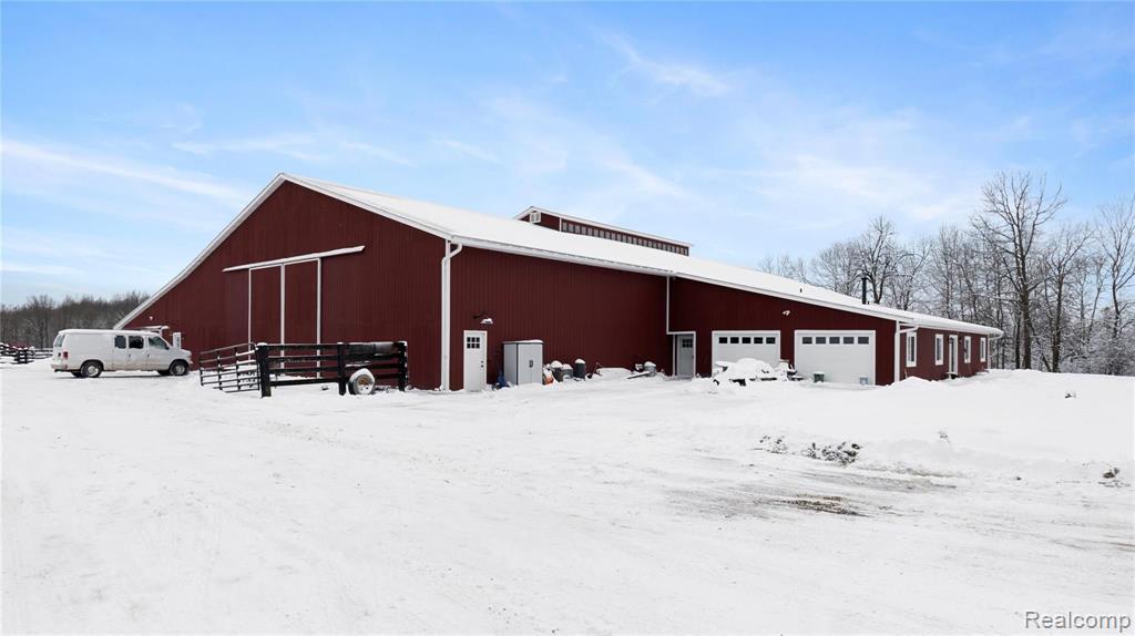 5875 Fox Lake Road Goodrich, MI 48438 - Photo 3 of 41