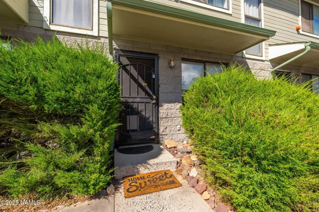 $385,000 | 6315 St Nicholas Circle, Unit 50, Flagstaff, AZ 86004