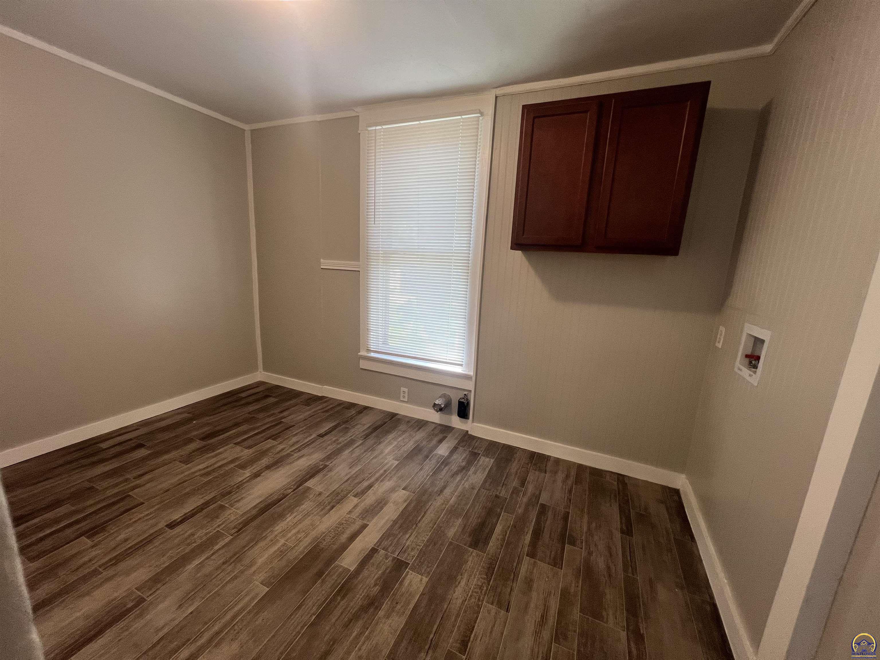 1273 Southwest Tyler Street Topeka, KS 66612 - Photo 10 of 20