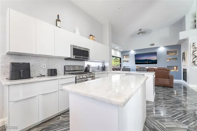 $4,500 | 2076 East Wigwam Avenue, Las Vegas, NV 89123