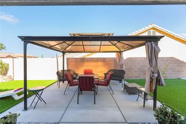 $4,500 | 2076 East Wigwam Avenue, Las Vegas, NV 89123