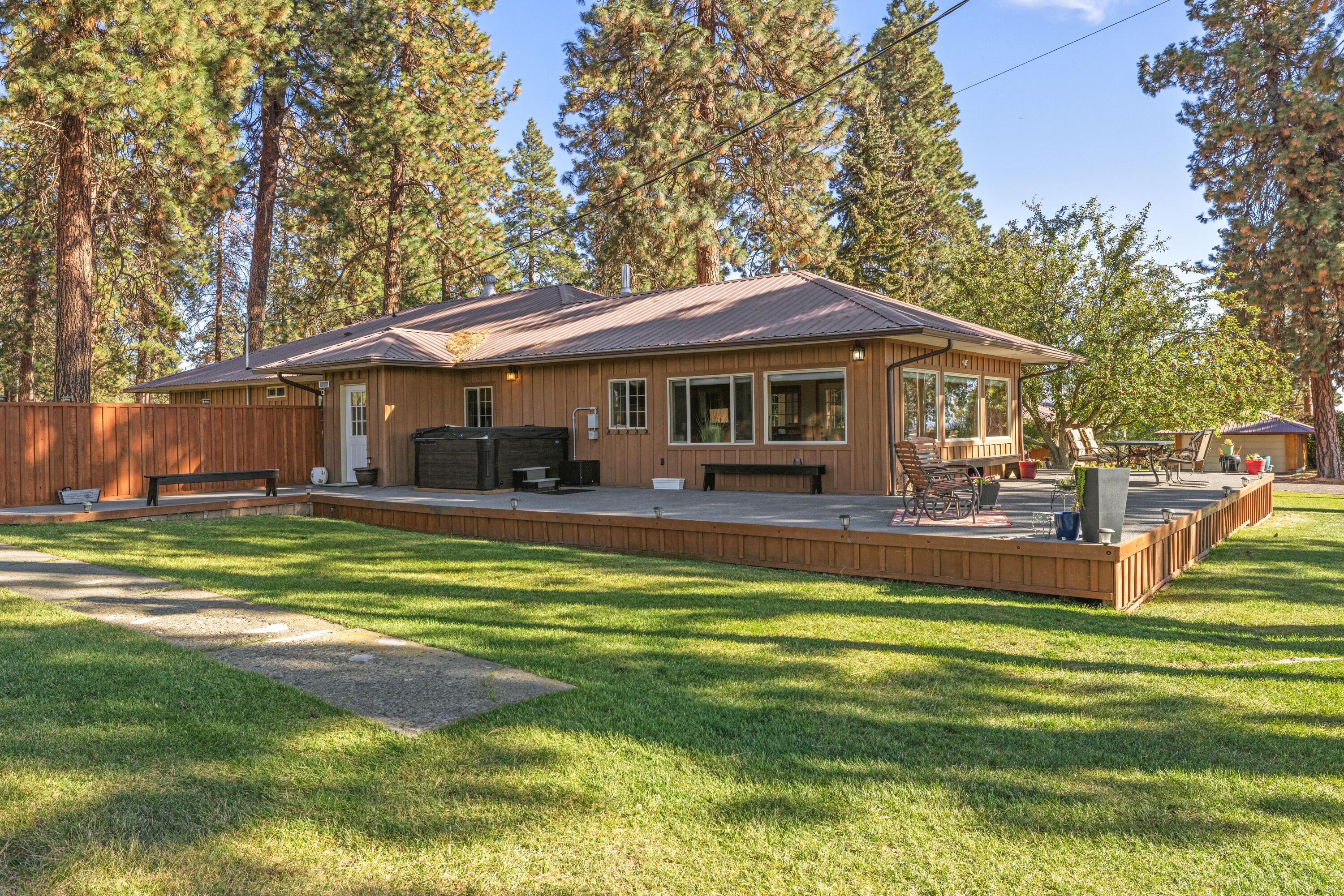 32486 Modoc Point Road Chiloquin, OR 97624 - Photo 52 of 135 32490 Modoc Point Rd-052