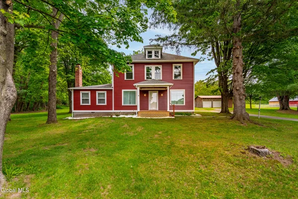$449,900 | 166 East Schaghticoke Road, Schaghticoke, NY 12154