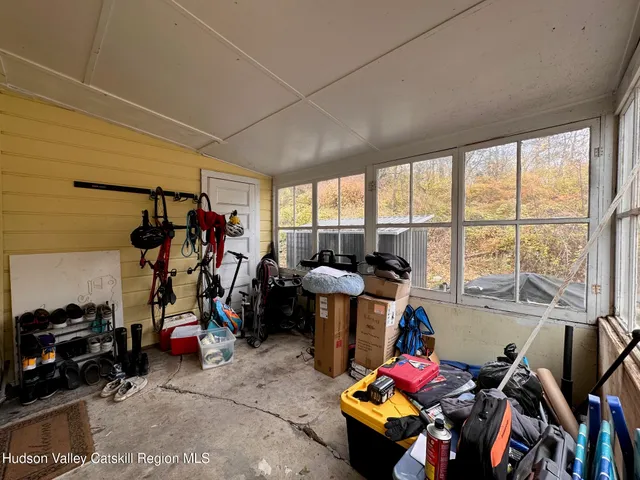 $269,000 | 3777 Rte 9W, Saugerties, NY 12477