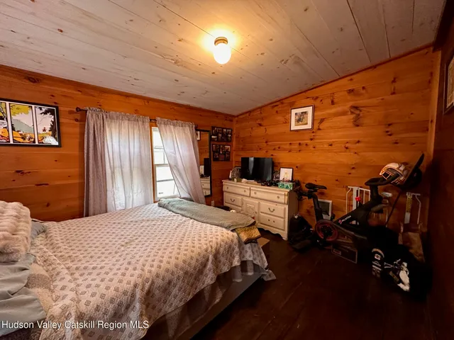 $269,000 | 3777 Rte 9W, Saugerties, NY 12477