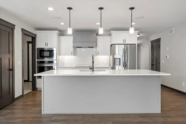 $669,400 | 13566 Blackbird Way, Rosemount, MN 55068